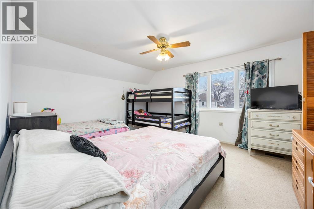 260 Mitton Street South, Sarnia, ON - Indoor Photo Showing Bedroom