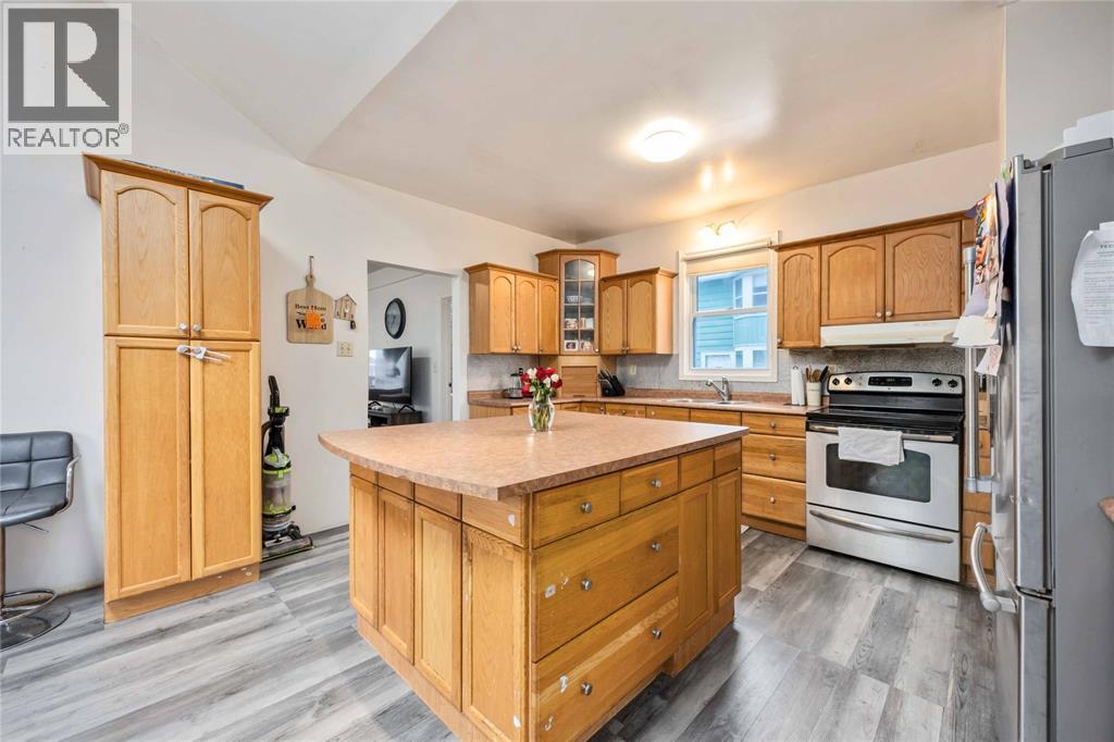 260 Mitton Street South, Sarnia, ON - Indoor Photo Showing Kitchen