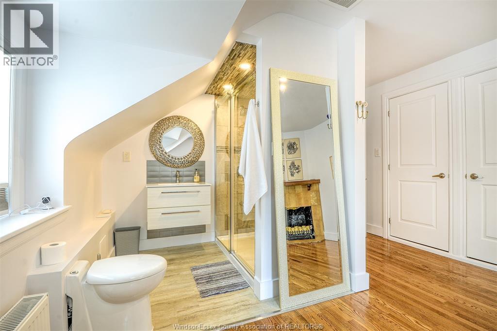 777 Front Road North, Amherstburg, ON - Indoor Photo Showing Bathroom