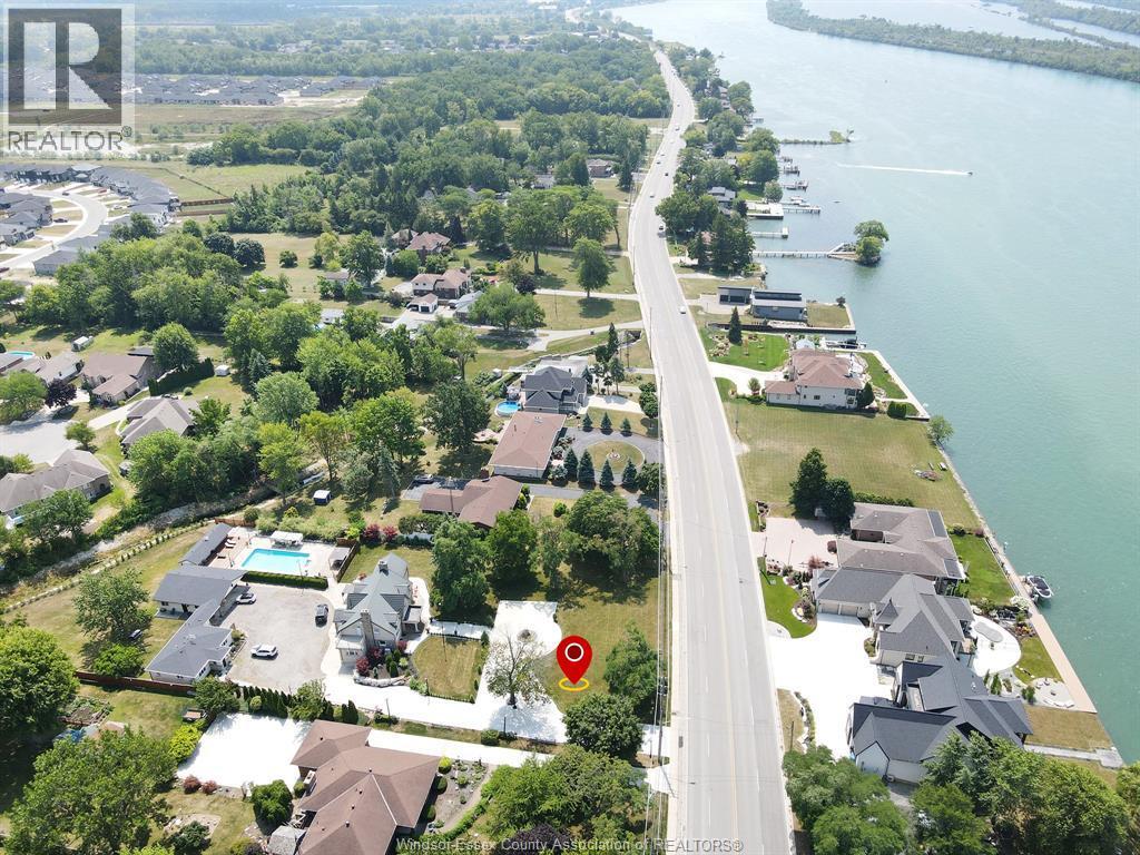 777 Front Road North, Amherstburg, ON - Outdoor With Body Of Water With View