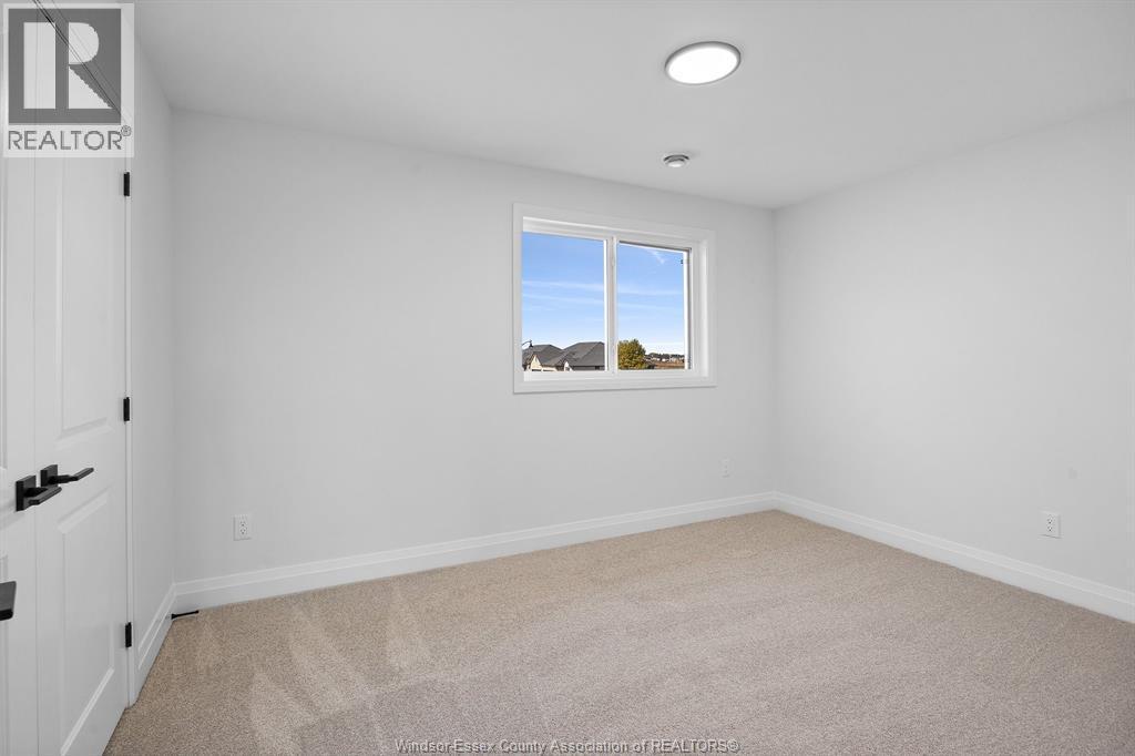111 Erie Isle Court, Amherstburg, ON - Indoor Photo Showing Other Room