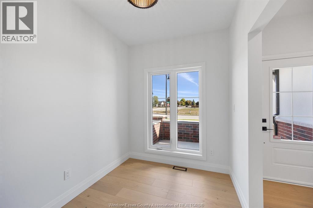 111 Erie Isle Court, Amherstburg, ON - Indoor Photo Showing Other Room