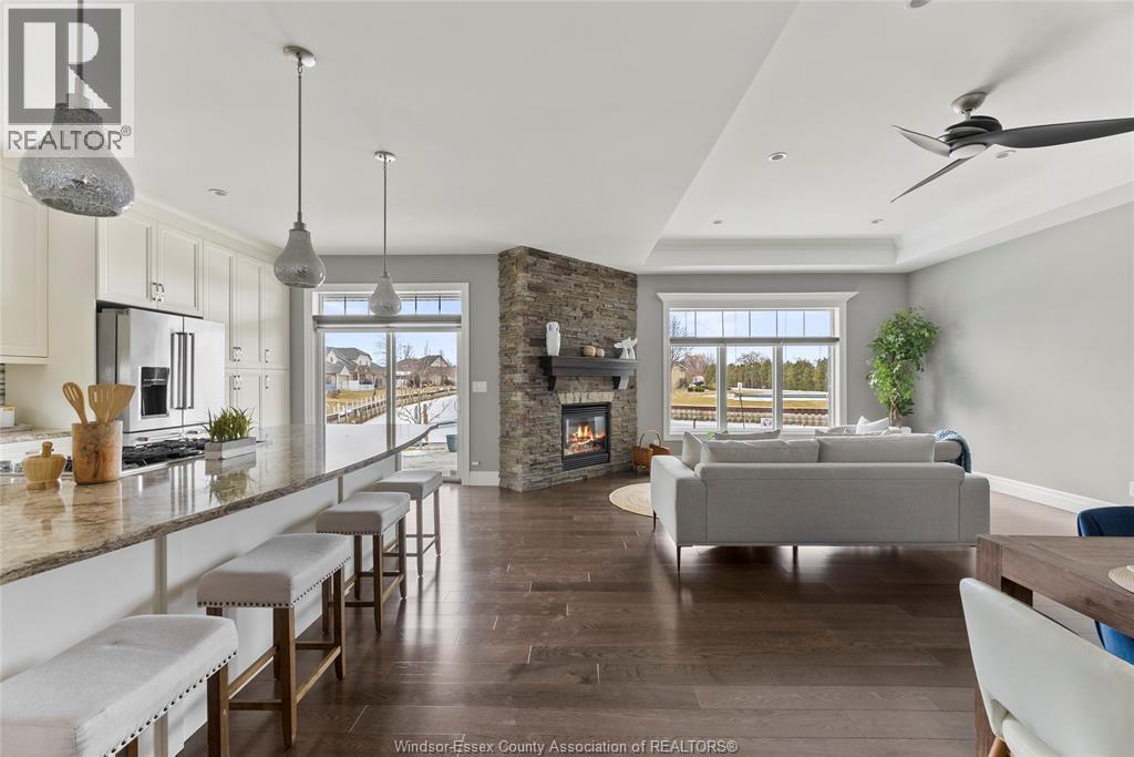 33 Montego Bay Crescent, Kingsville, ON - Indoor Photo Showing Other Room With Fireplace