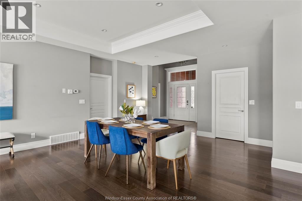 33 Montego Bay Crescent, Kingsville, ON - Indoor Photo Showing Dining Room