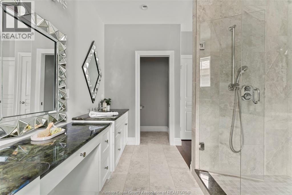 33 Montego Bay Crescent, Kingsville, ON - Indoor Photo Showing Bathroom