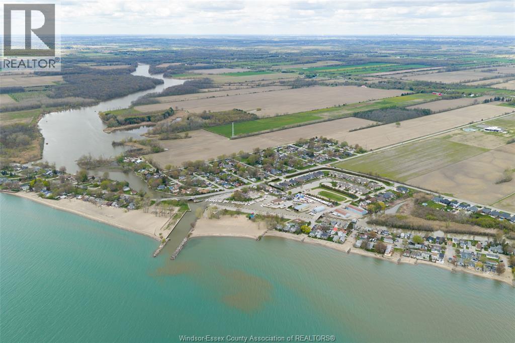 33 Montego Bay Crescent, Kingsville, ON - Outdoor With Body Of Water With View