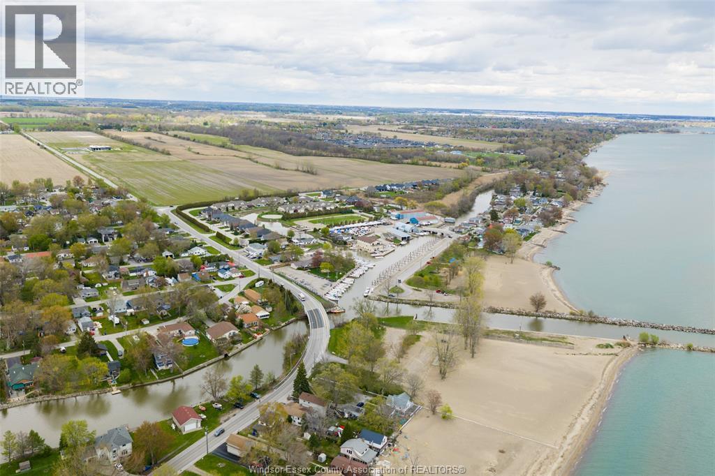 33 Montego Bay Crescent, Kingsville, ON - Outdoor With Body Of Water With View