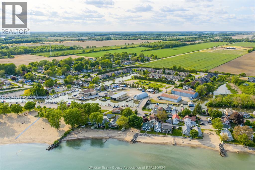 33 Montego Bay Crescent, Kingsville, ON - Outdoor With Body Of Water With View