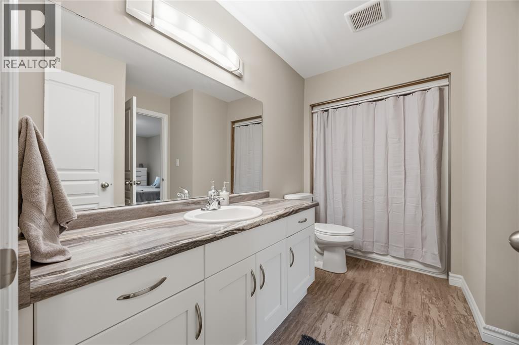 313 Citation Circle, St Clair, ON - Indoor Photo Showing Bathroom