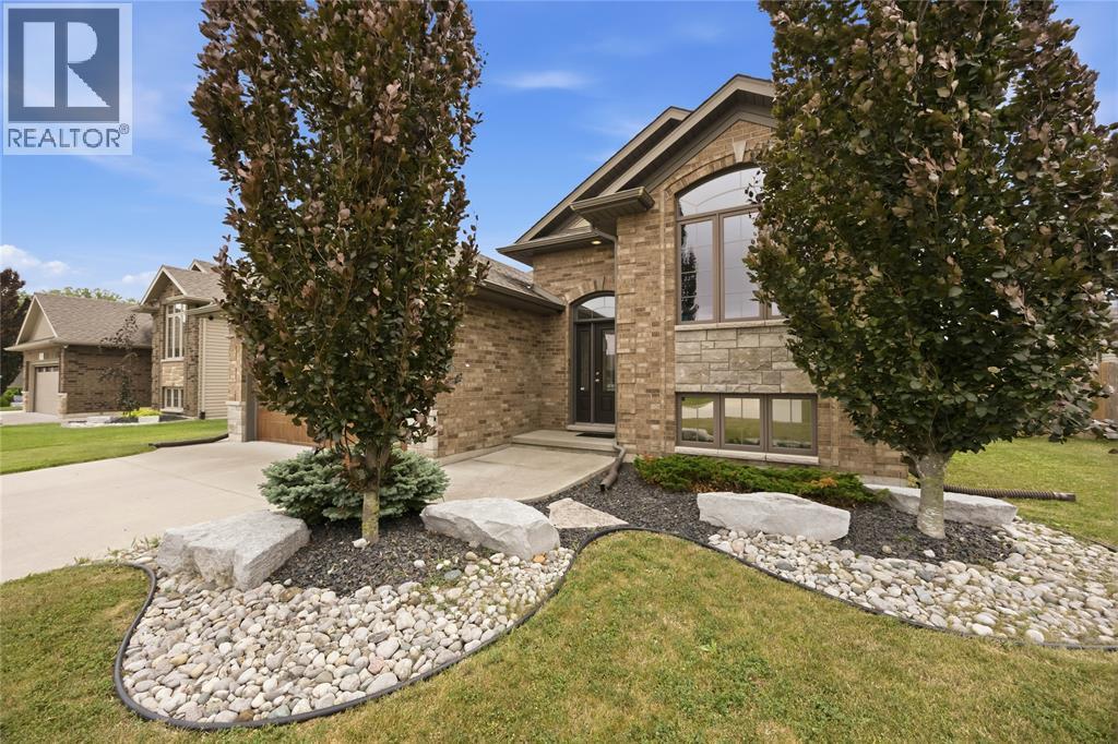 313 Citation Circle, St Clair, ON - Outdoor