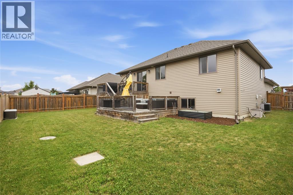 313 Citation Circle, St Clair, ON - Outdoor