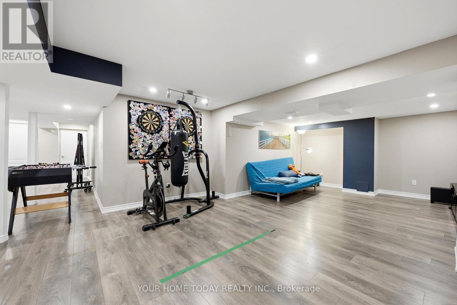 19 Mcnally Street, Halton Hills, ON - Indoor Photo Showing Gym Room