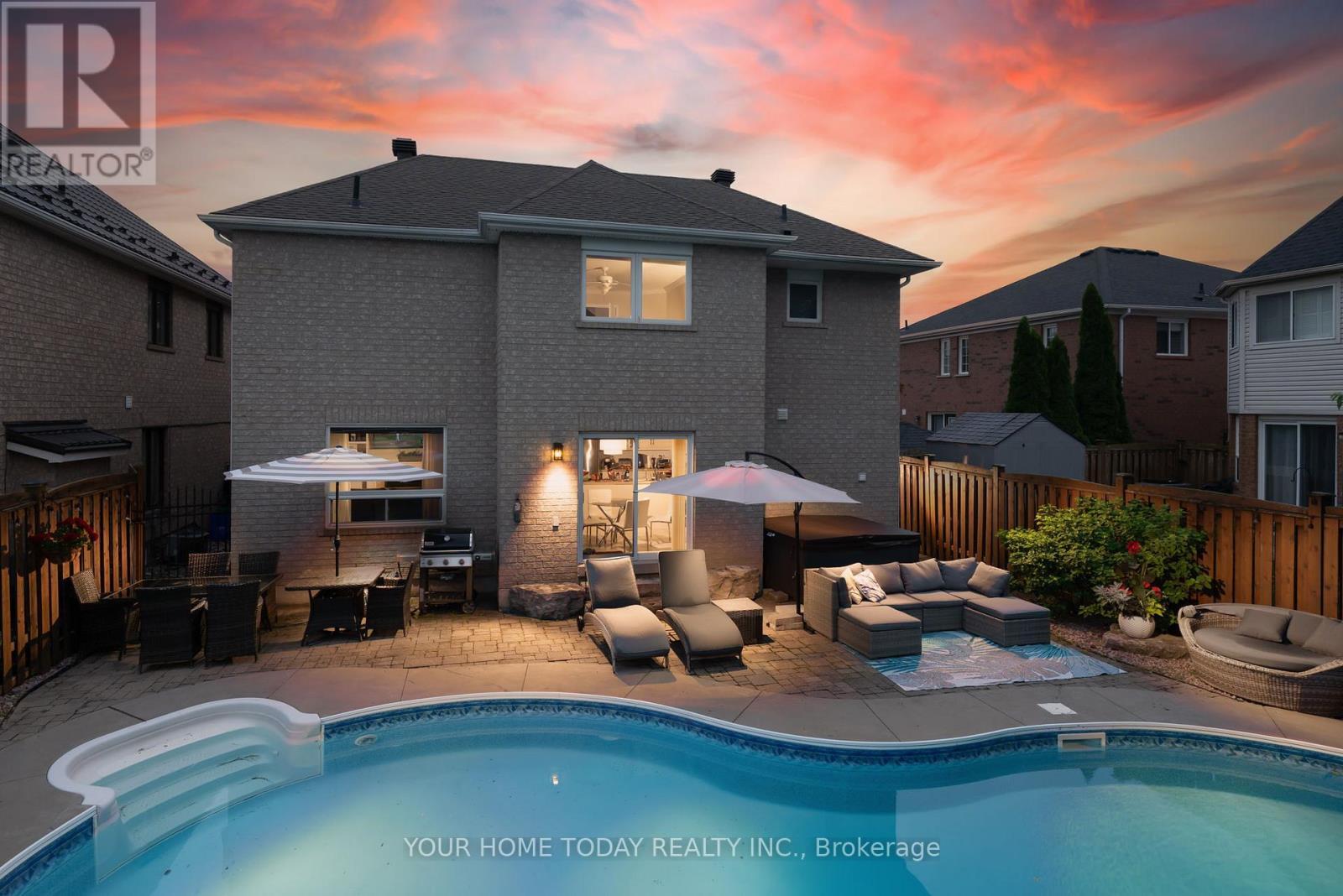 19 Mcnally Street, Halton Hills, ON - Outdoor With In Ground Pool With Deck Patio Veranda With Exterior