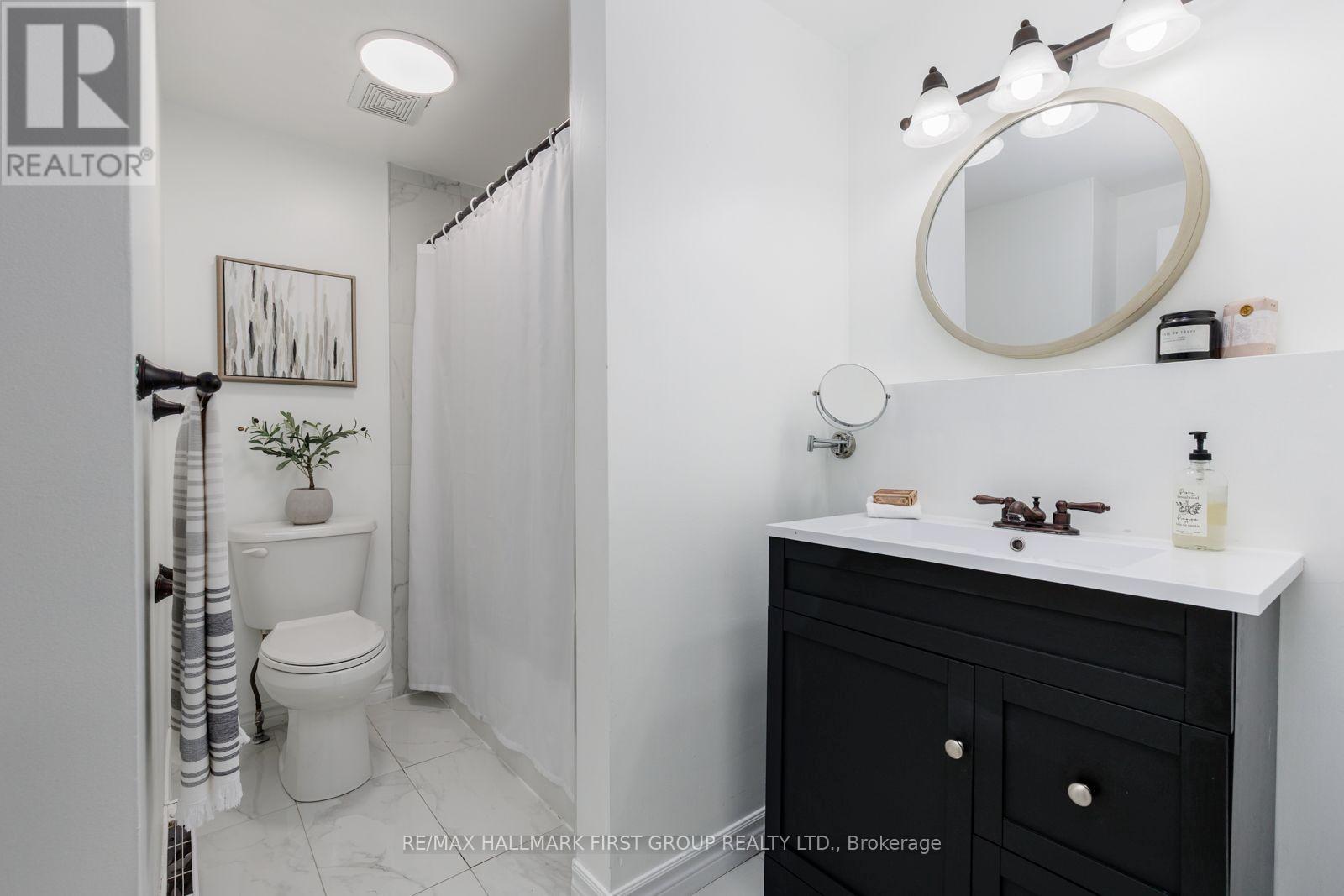 45 - 1300 Oxford Street, Oshawa, ON - Indoor Photo Showing Bathroom