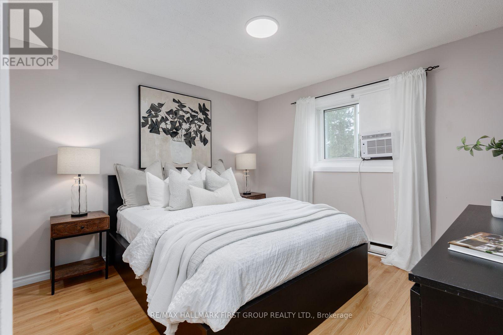 45 - 1300 Oxford Street, Oshawa, ON - Indoor Photo Showing Bedroom
