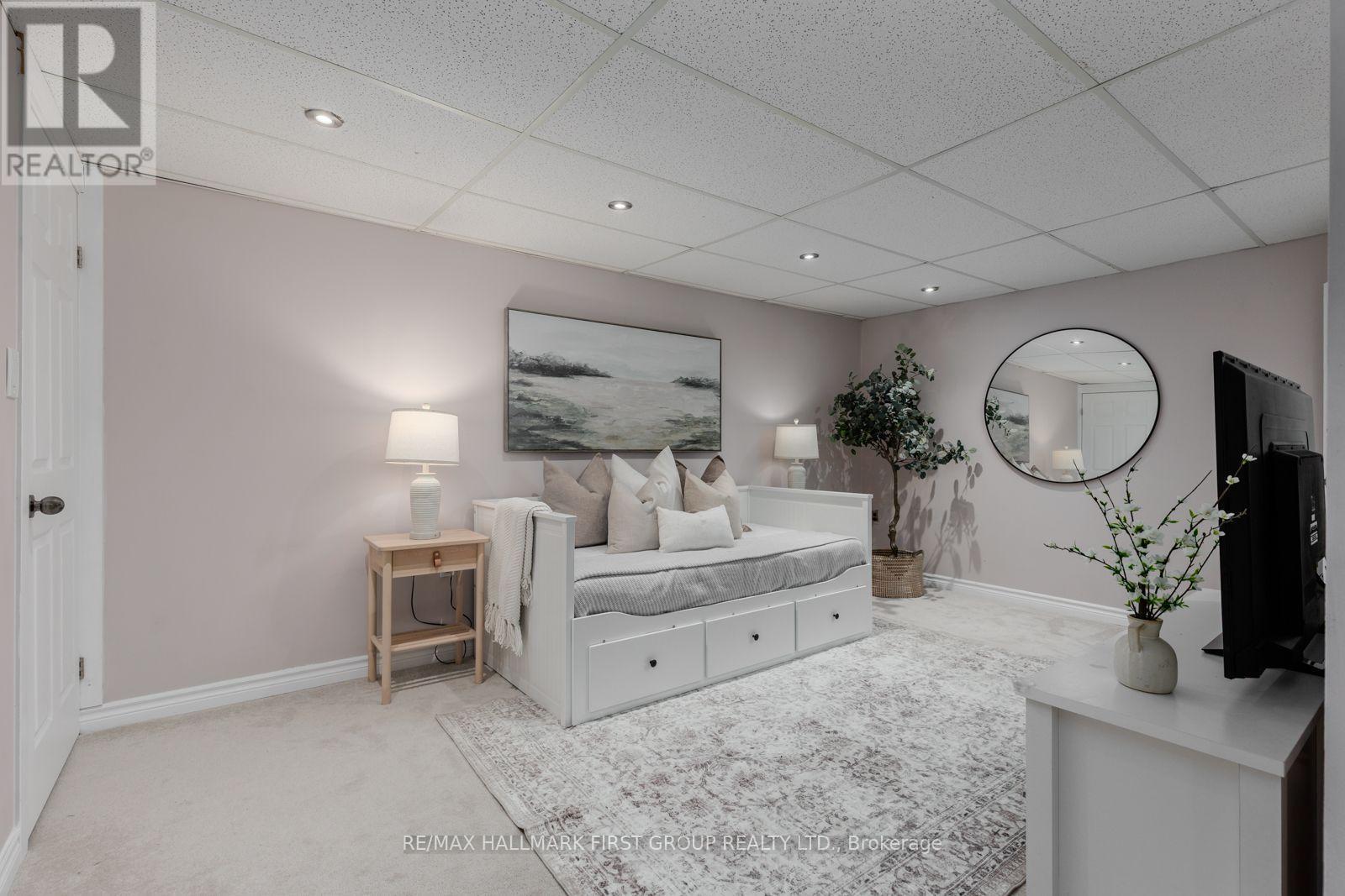 45 - 1300 Oxford Street, Oshawa, ON - Indoor Photo Showing Bedroom