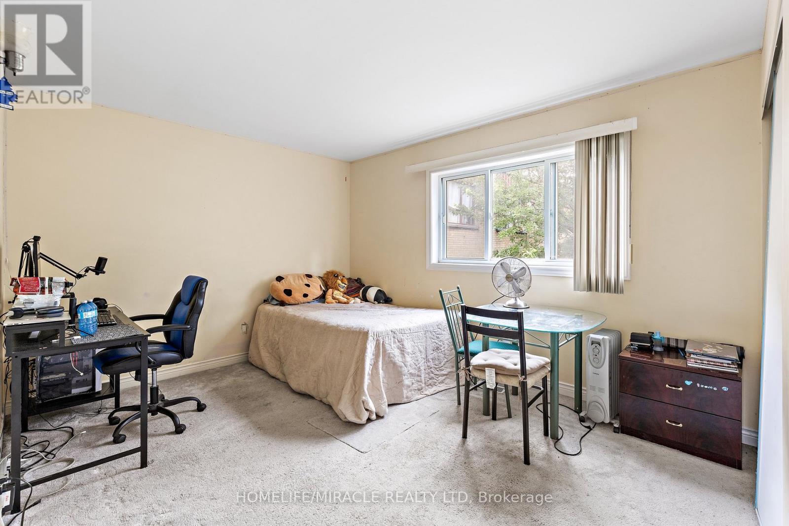 33 Torrens Avenue, Toronto, ON - Indoor
