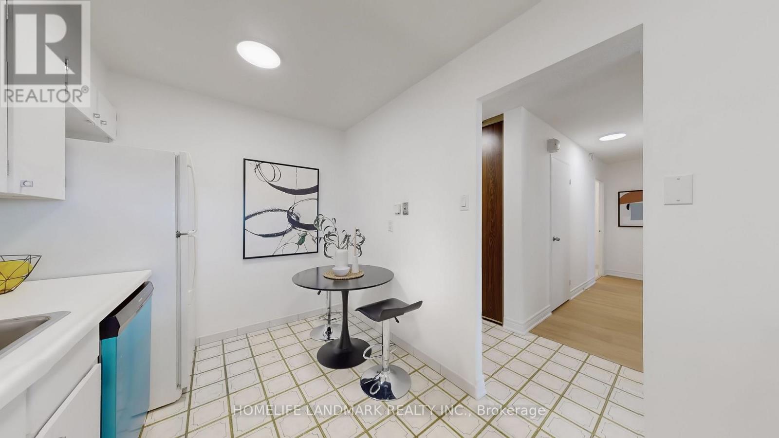 1907 - 2365 Kennedy Road, Toronto, ON - Indoor Photo Showing Other Room