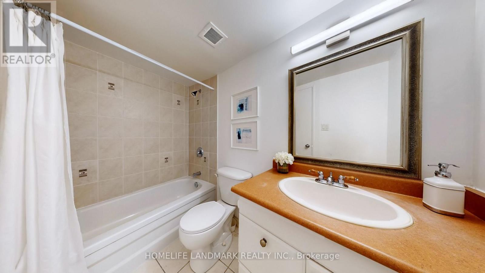 1907 - 2365 Kennedy Road, Toronto, ON - Indoor Photo Showing Bathroom