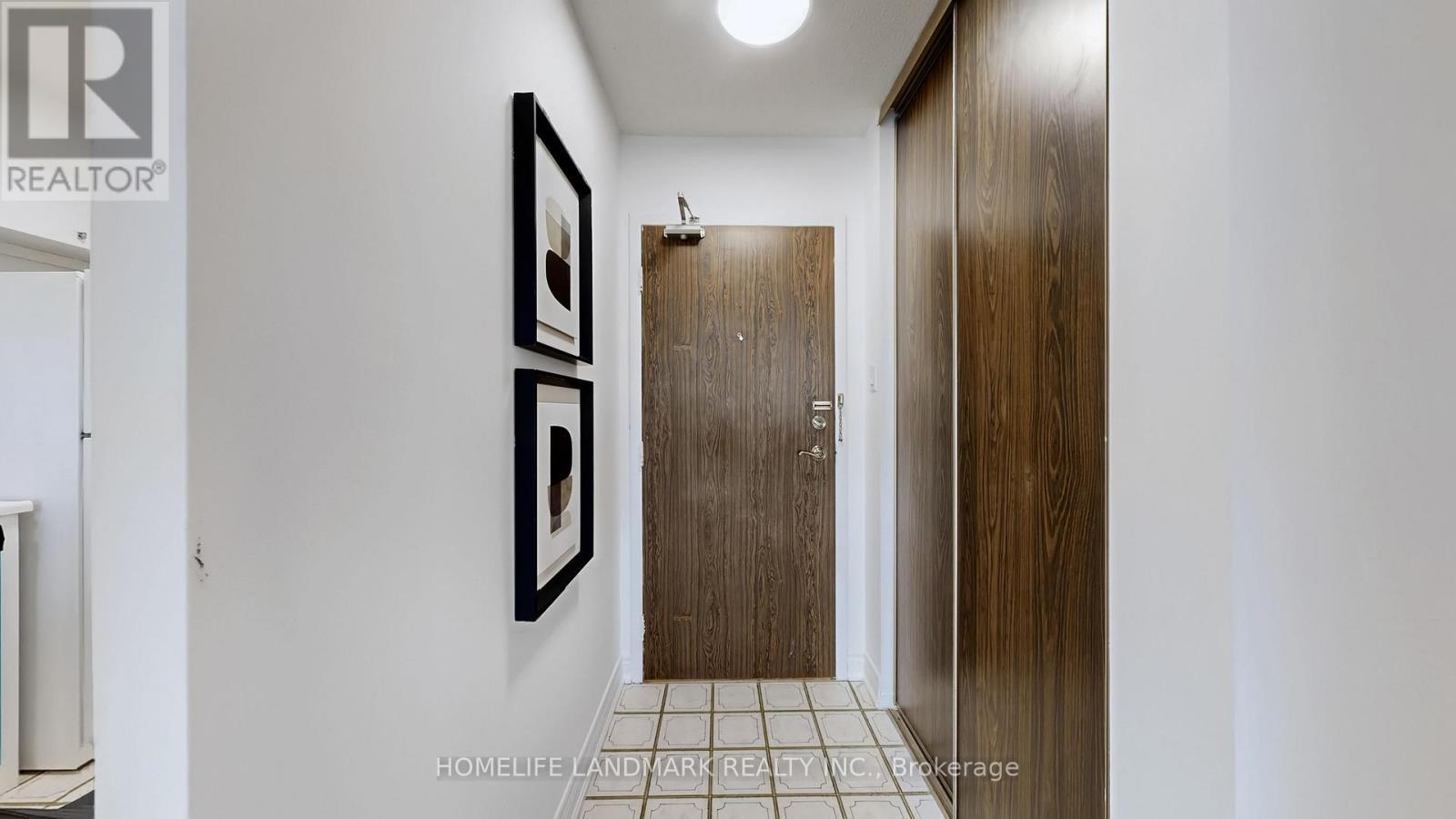 1907 - 2365 Kennedy Road, Toronto, ON - Indoor Photo Showing Other Room