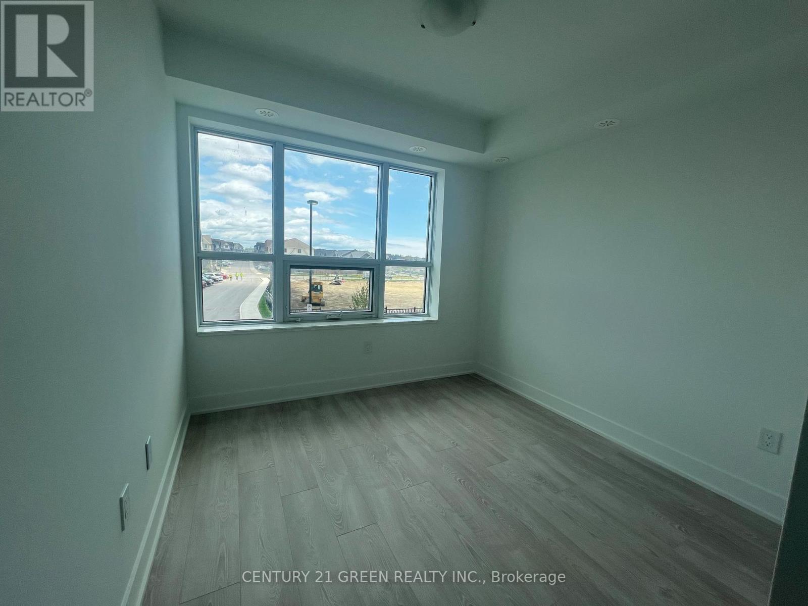 Th3 - 20 Alpine Symphony Path, Oshawa, ON - Indoor Photo Showing Other Room