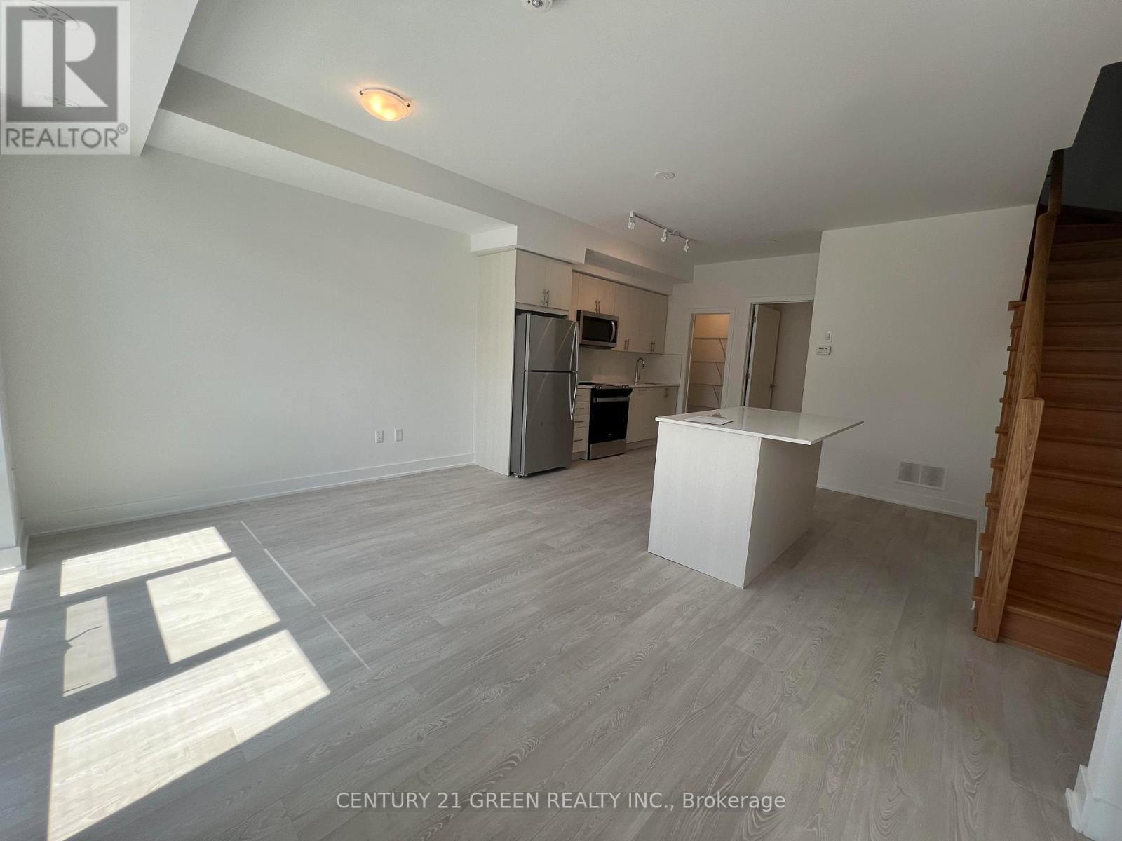 Th3 - 20 Alpine Symphony Path, Oshawa, ON - Indoor Photo Showing Kitchen