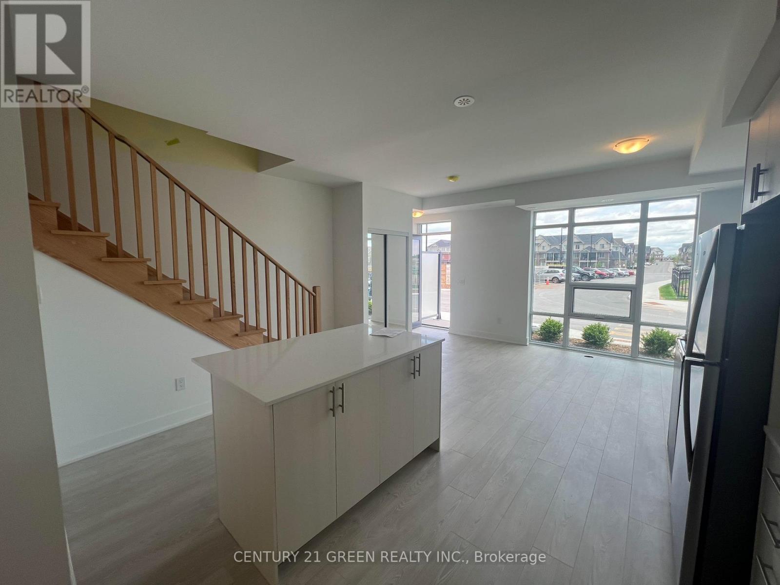 Th3 - 20 Alpine Symphony Path, Oshawa, ON - Indoor