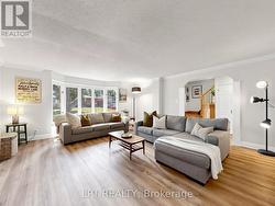 70 ROBERTS CRESCENT Brampton, ON L6W 1G8