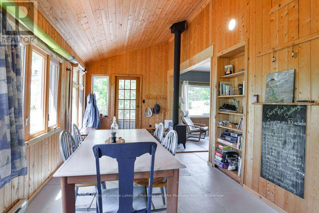 25744 Georgian Bay Shr, Georgian Bay (Gibson), ON - Indoor Photo Showing Dining Room