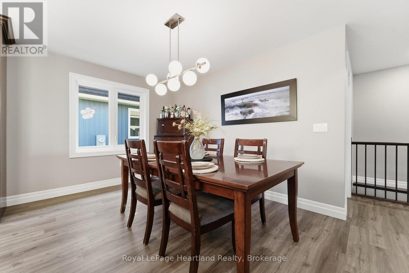 250 Wellington Street, North Huron (Blyth), ON - Indoor Photo Showing Dining Room