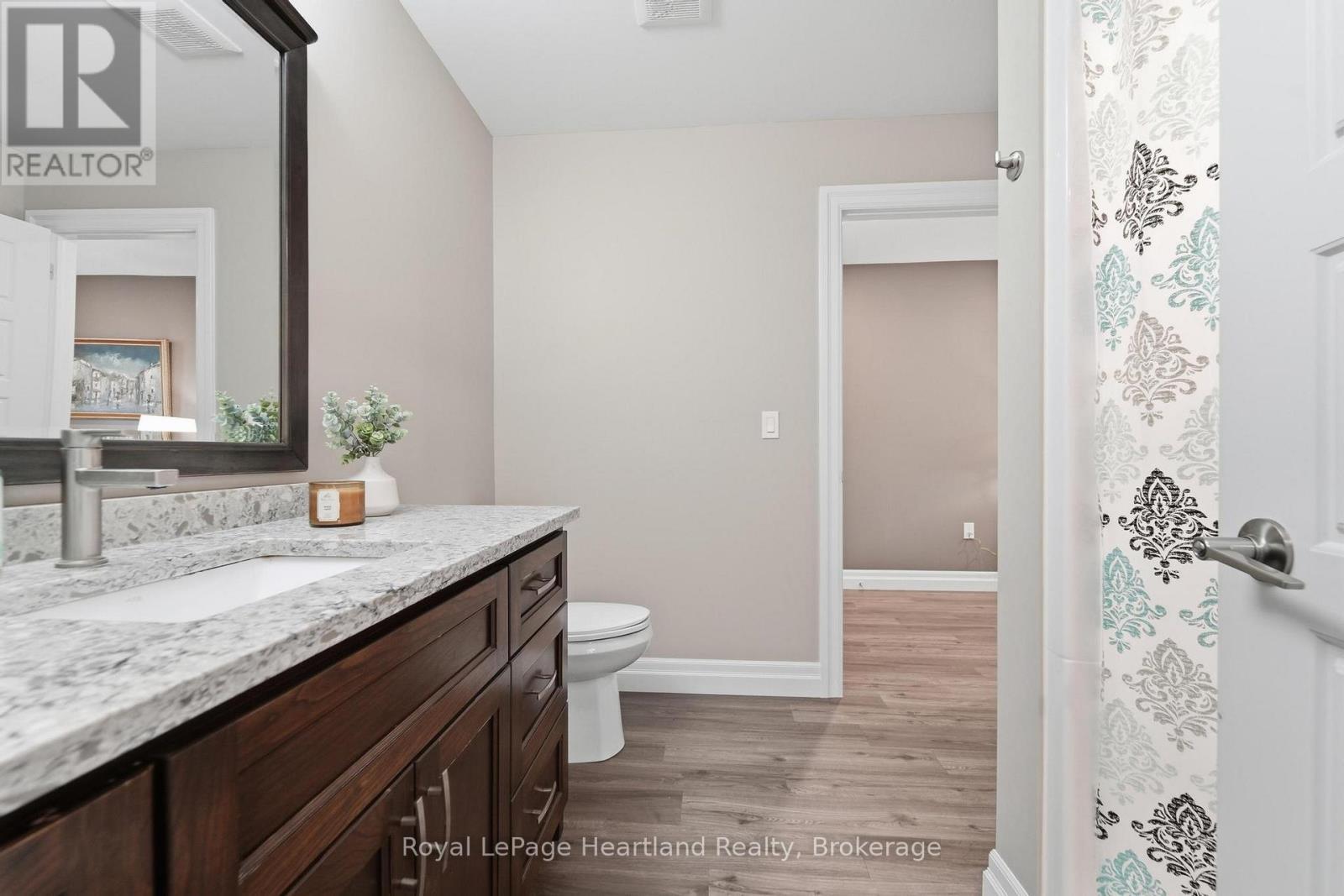 250 Wellington Street, North Huron (Blyth), ON - Indoor Photo Showing Bathroom