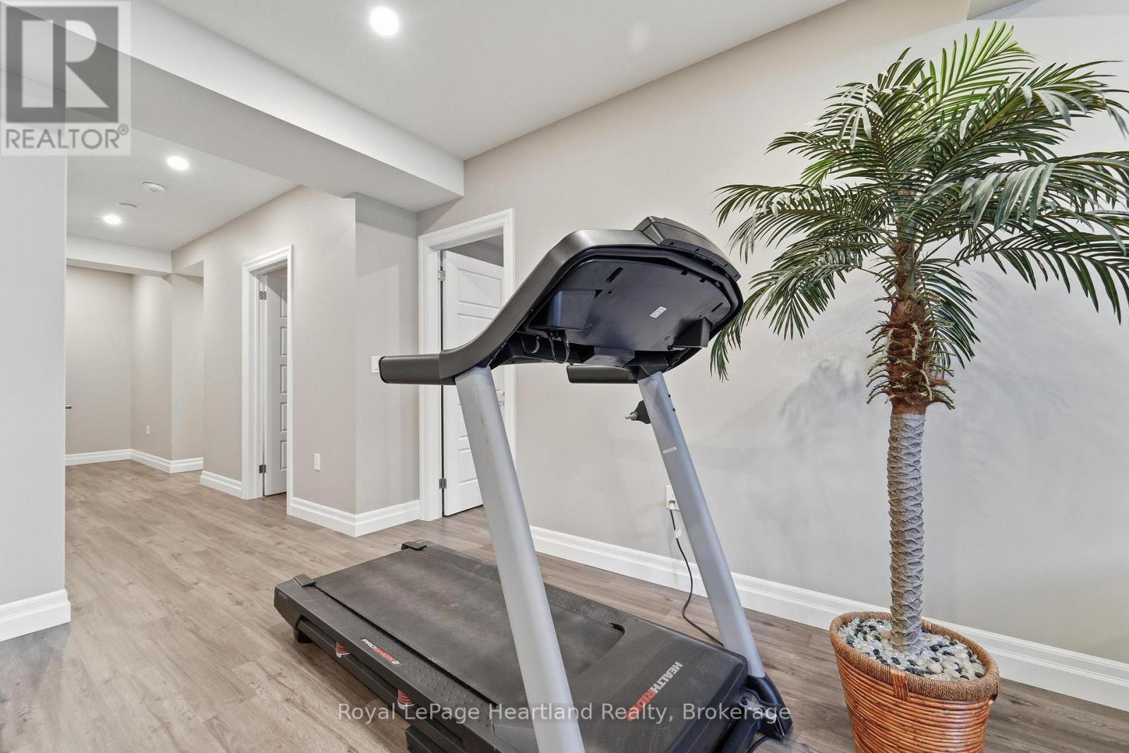 250 Wellington Street, North Huron (Blyth), ON - Indoor Photo Showing Gym Room