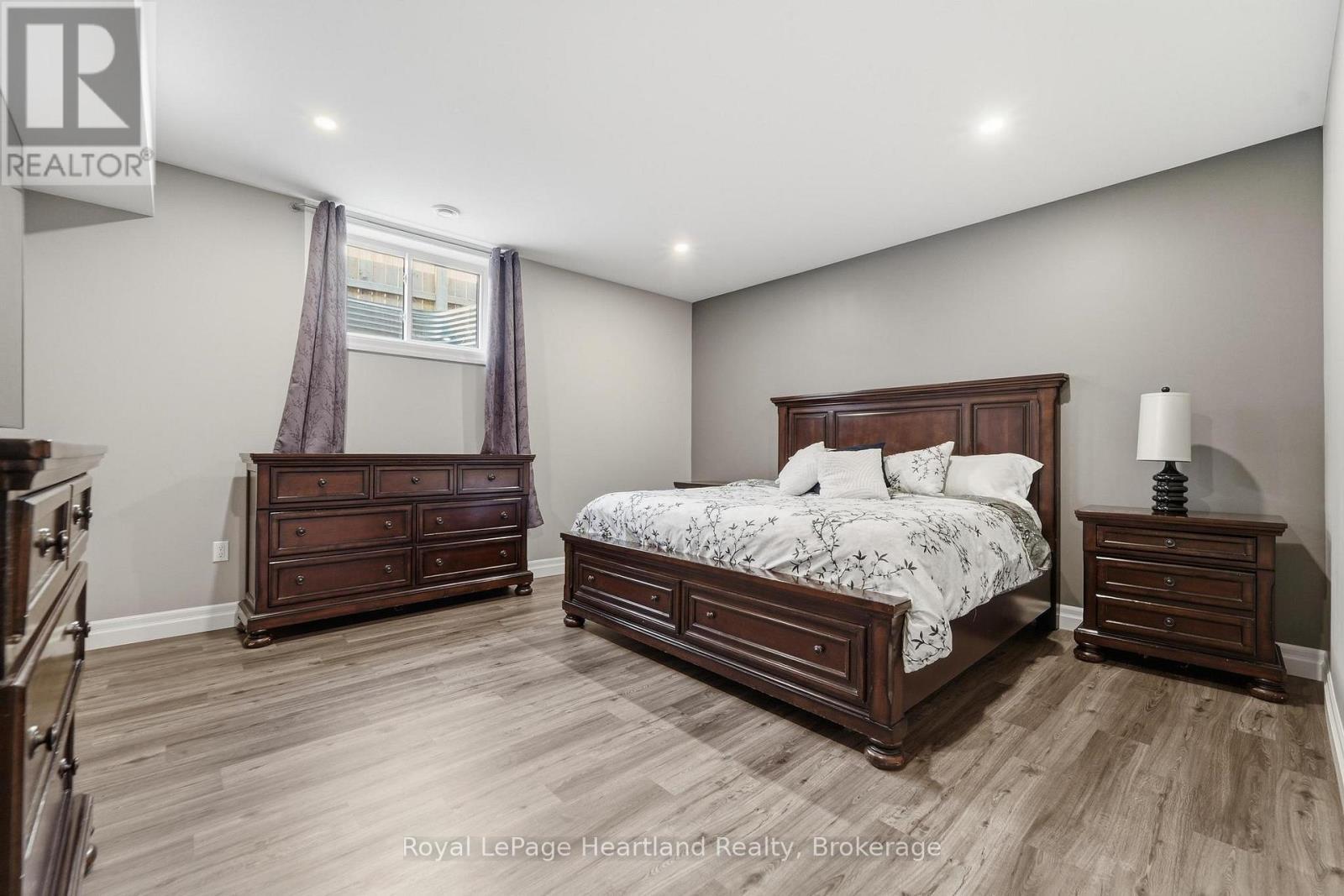 250 Wellington Street, North Huron (Blyth), ON - Indoor Photo Showing Bedroom