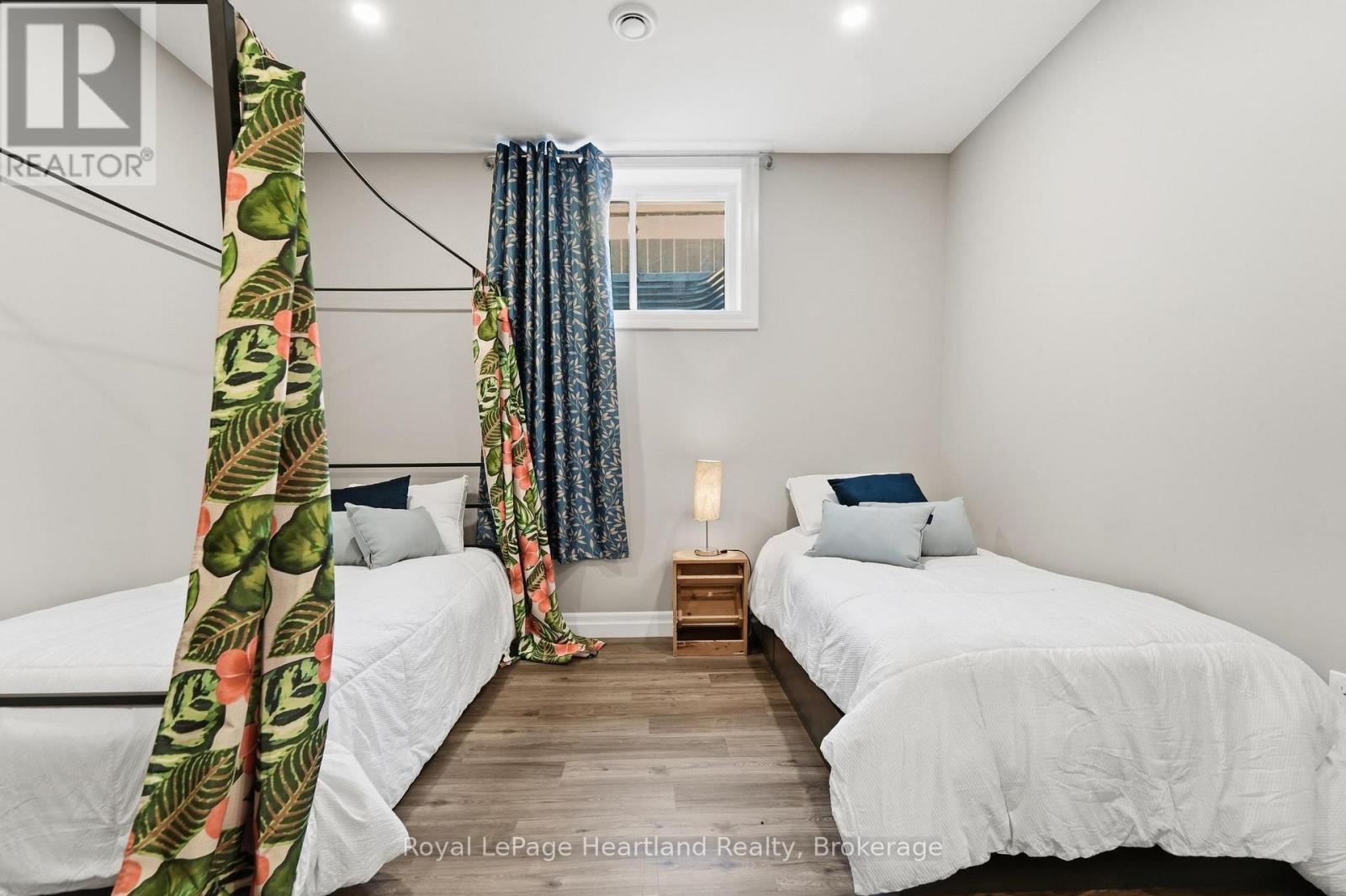 250 Wellington Street, North Huron (Blyth), ON - Indoor Photo Showing Bedroom