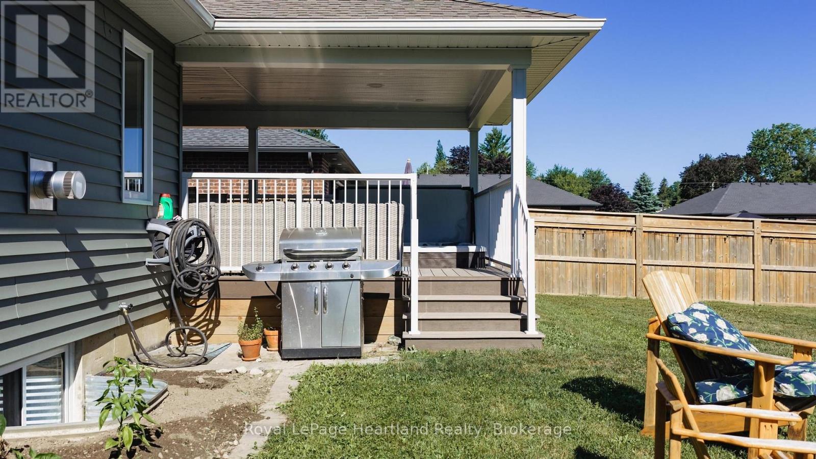 250 Wellington Street, North Huron (Blyth), ON - Outdoor