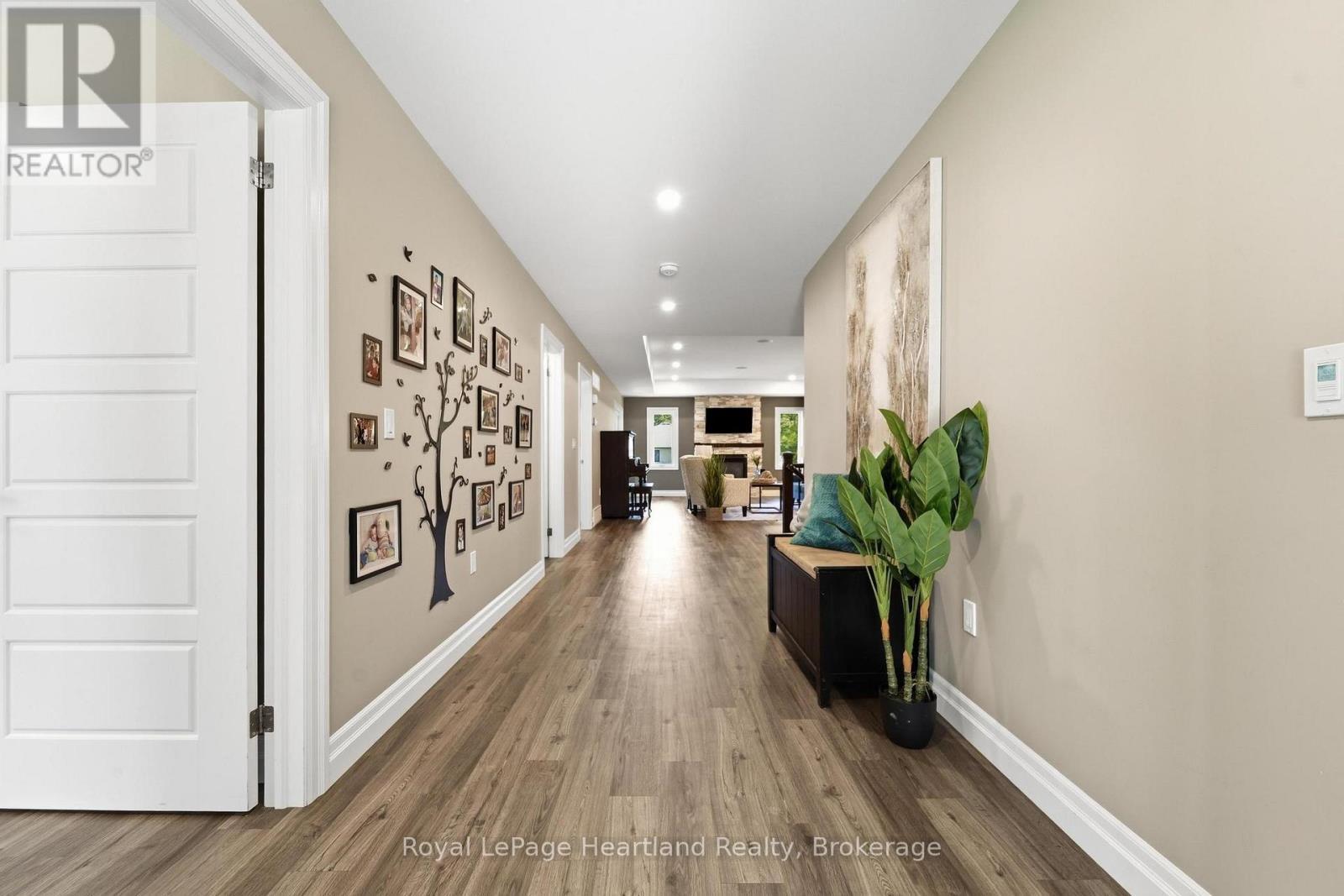 250 Wellington Street, North Huron (Blyth), ON - Indoor Photo Showing Other Room