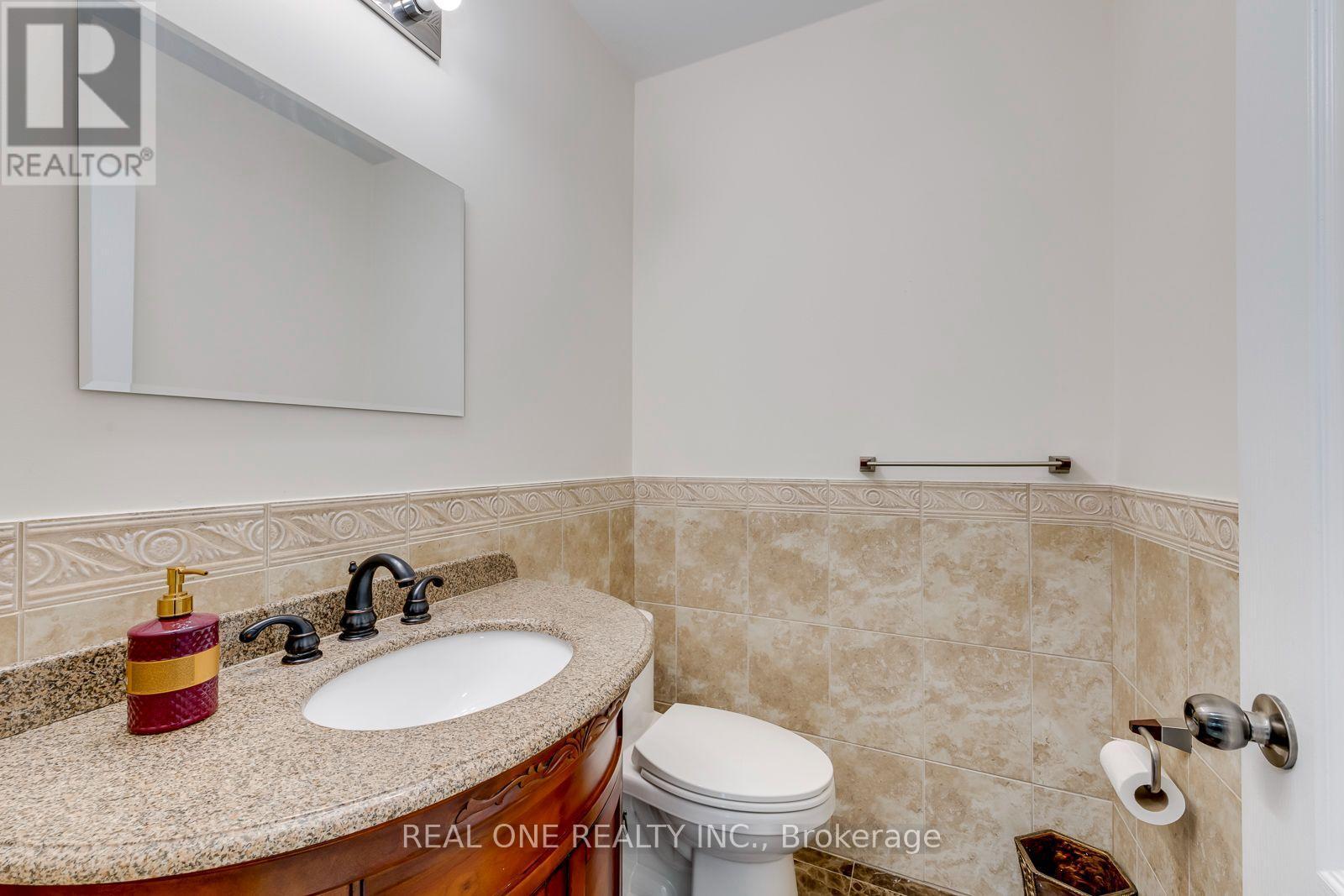 1387 Ferncrest Road, Oakville, ON - Indoor Photo Showing Bathroom