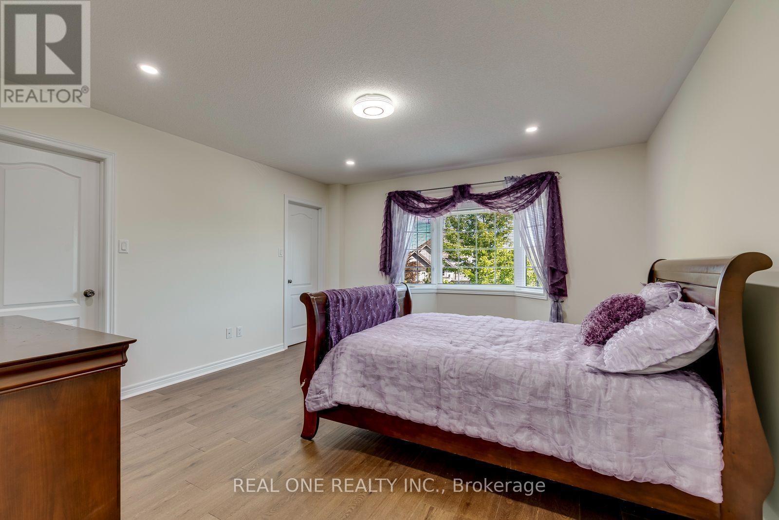 1387 Ferncrest Road, Oakville, ON - Indoor Photo Showing Bedroom