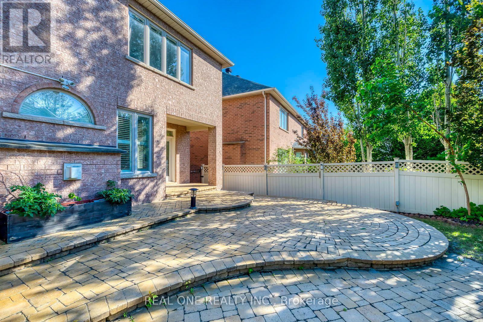 1387 Ferncrest Road, Oakville, ON - Outdoor