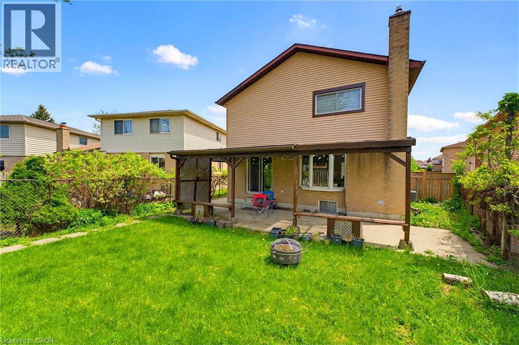 459 Dicenzo Drive, Hamilton, ON - Outdoor