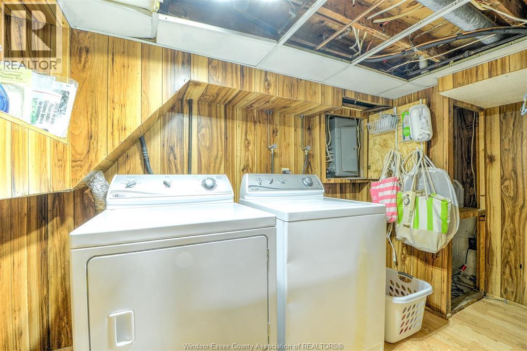 291 Murray, Amherstburg, ON - Indoor Photo Showing Laundry Room