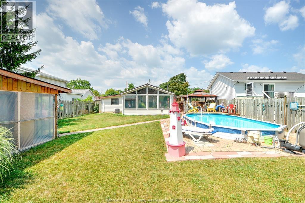 291 Murray, Amherstburg, ON - Outdoor With Backyard