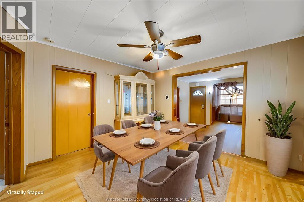 879 Felix Avenue, Windsor, ON - Indoor Photo Showing Dining Room