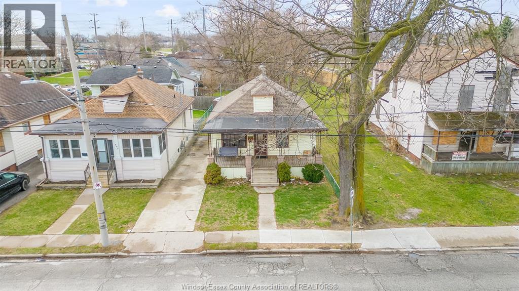 879 Felix Avenue, Windsor, ON - Outdoor