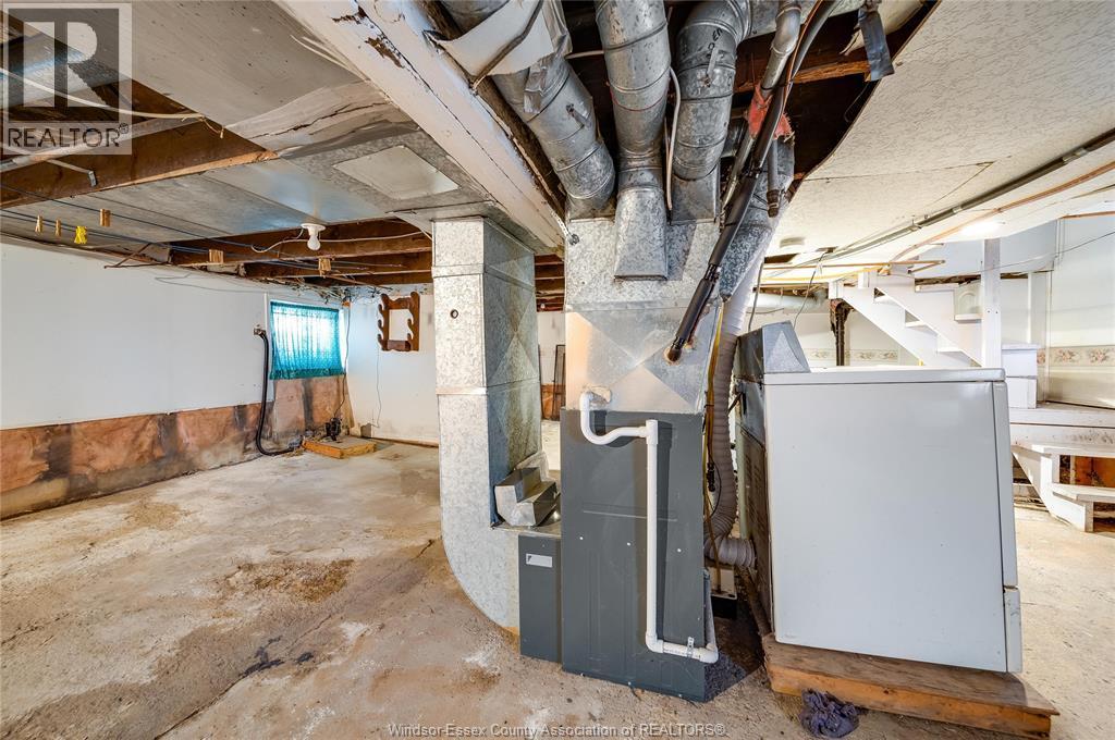 879 Felix Avenue, Windsor, ON - Indoor Photo Showing Basement