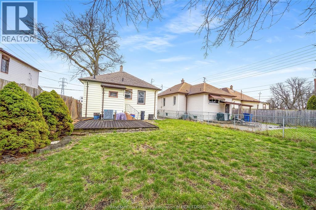 879 Felix Avenue, Windsor, ON - Outdoor