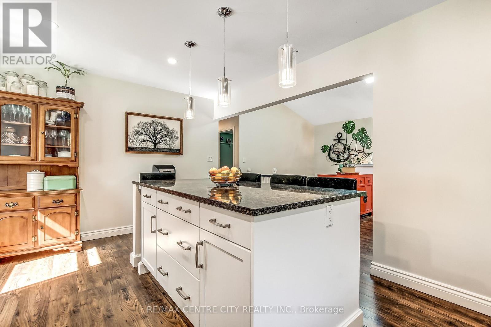 361 George Street, Central Elgin (Port Stanley), ON - Indoor