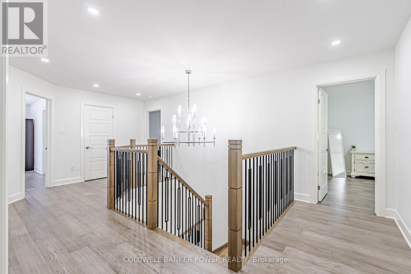 2202 Tripp Drive, London South (South V), ON - Indoor Photo Showing Other Room