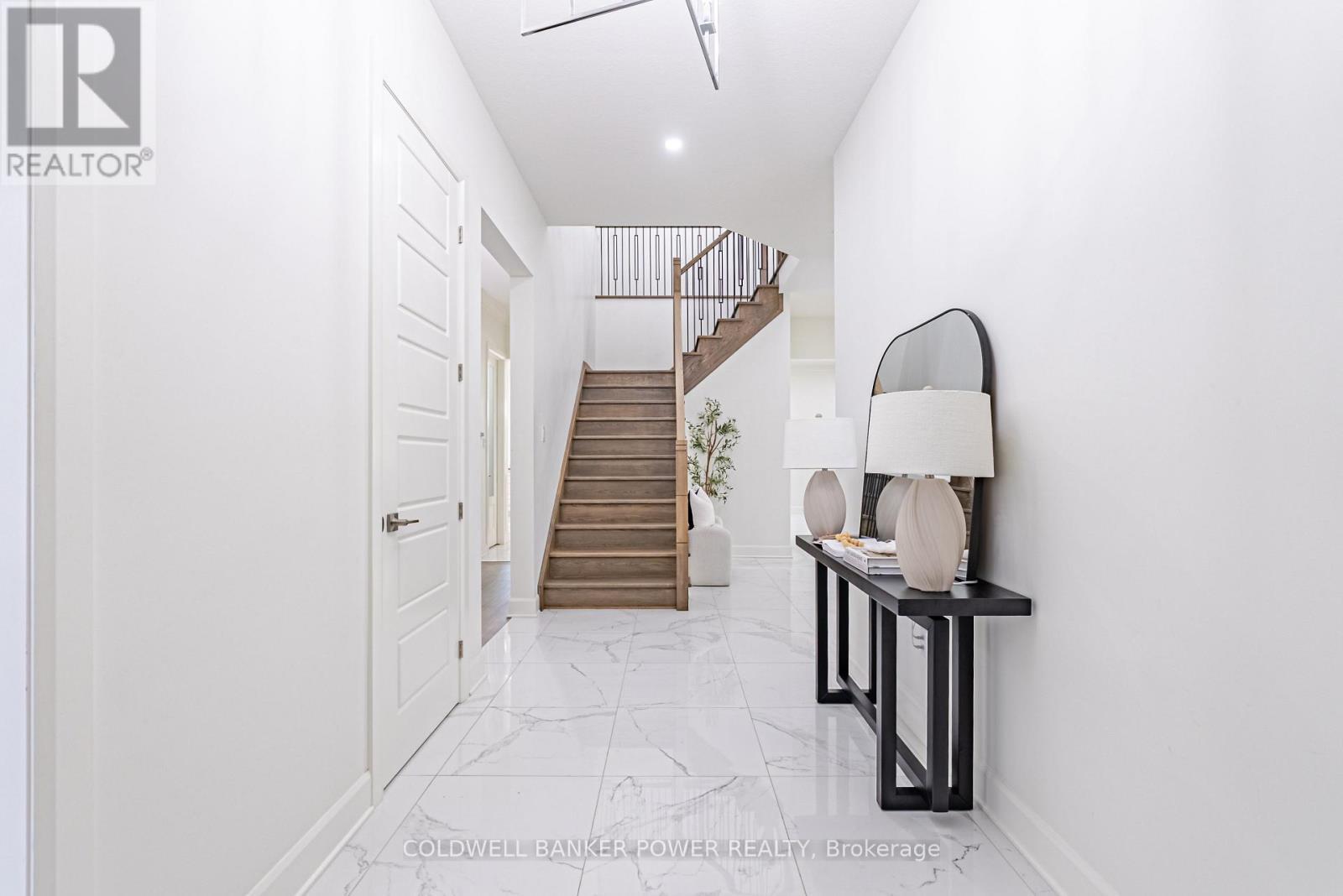 2202 Tripp Drive, London South (South V), ON - Indoor Photo Showing Other Room