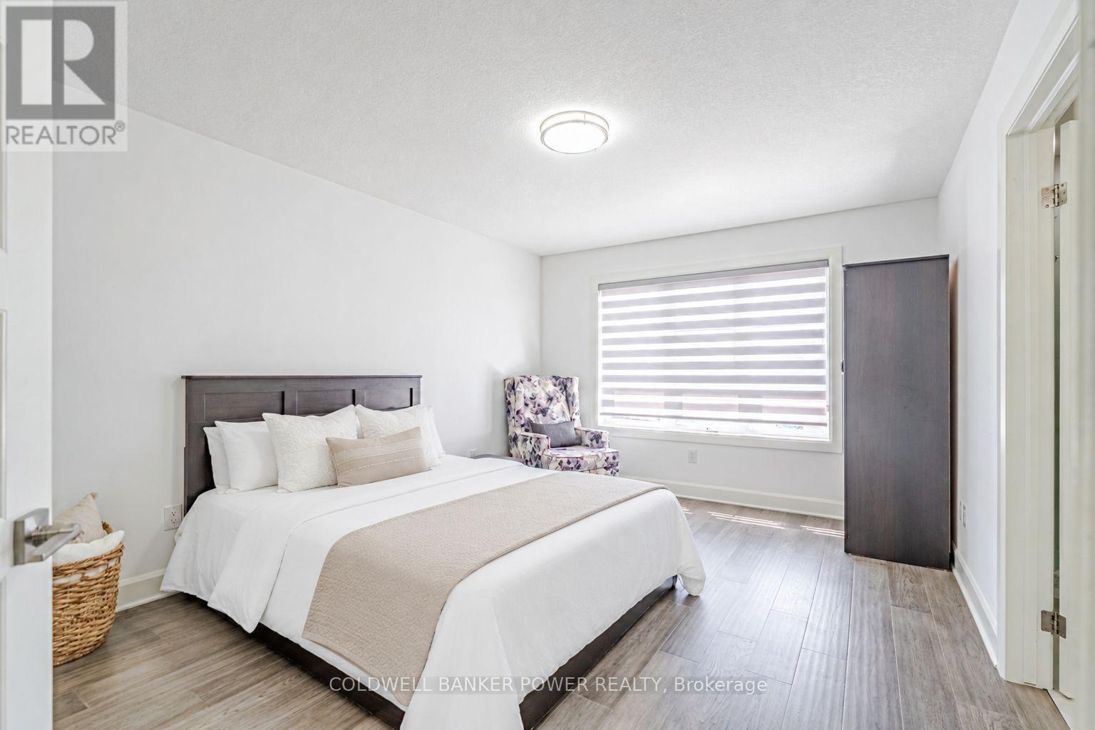2202 Tripp Drive, London South (South V), ON - Indoor Photo Showing Bedroom